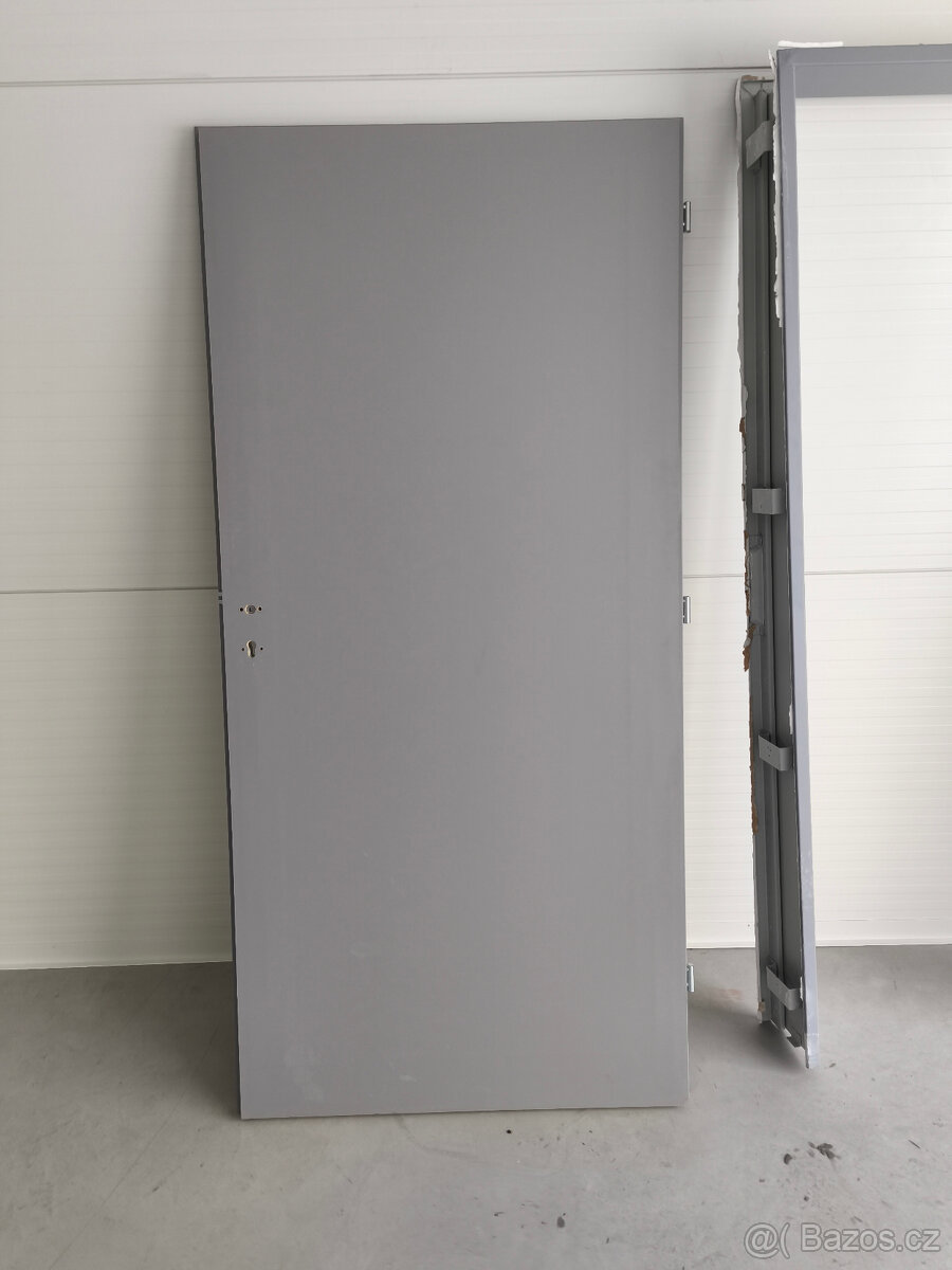 Protipožární dveře a zárubně 90 levé, nové