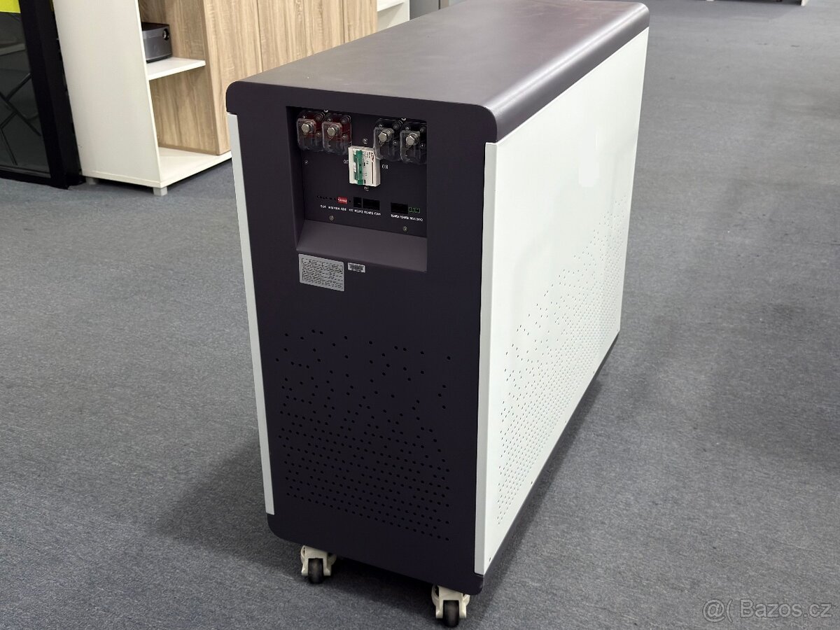 Nízkonapěťová baterie 50KWh k FVE