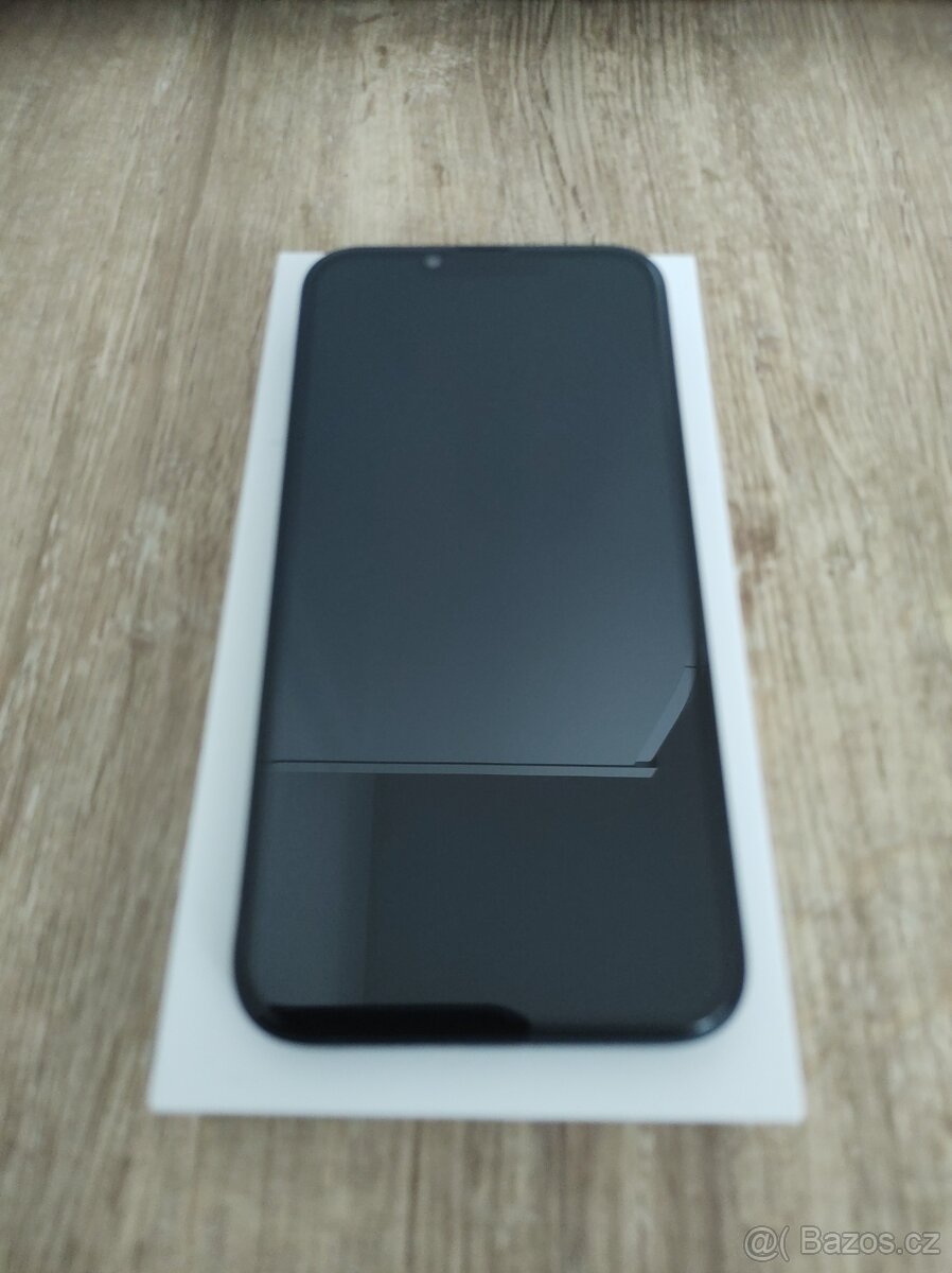 NOVÝ iPhone 14, Midnight 128 GB + NOVÝ magnetický kryt