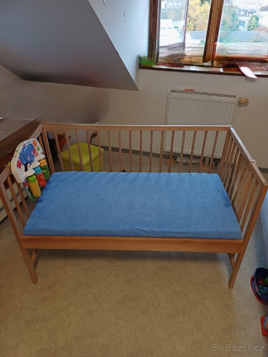 dětská postýlka(IKEA) s matrací(120x60)