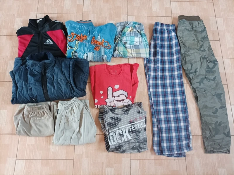 10 ks obleceni 140/146/152