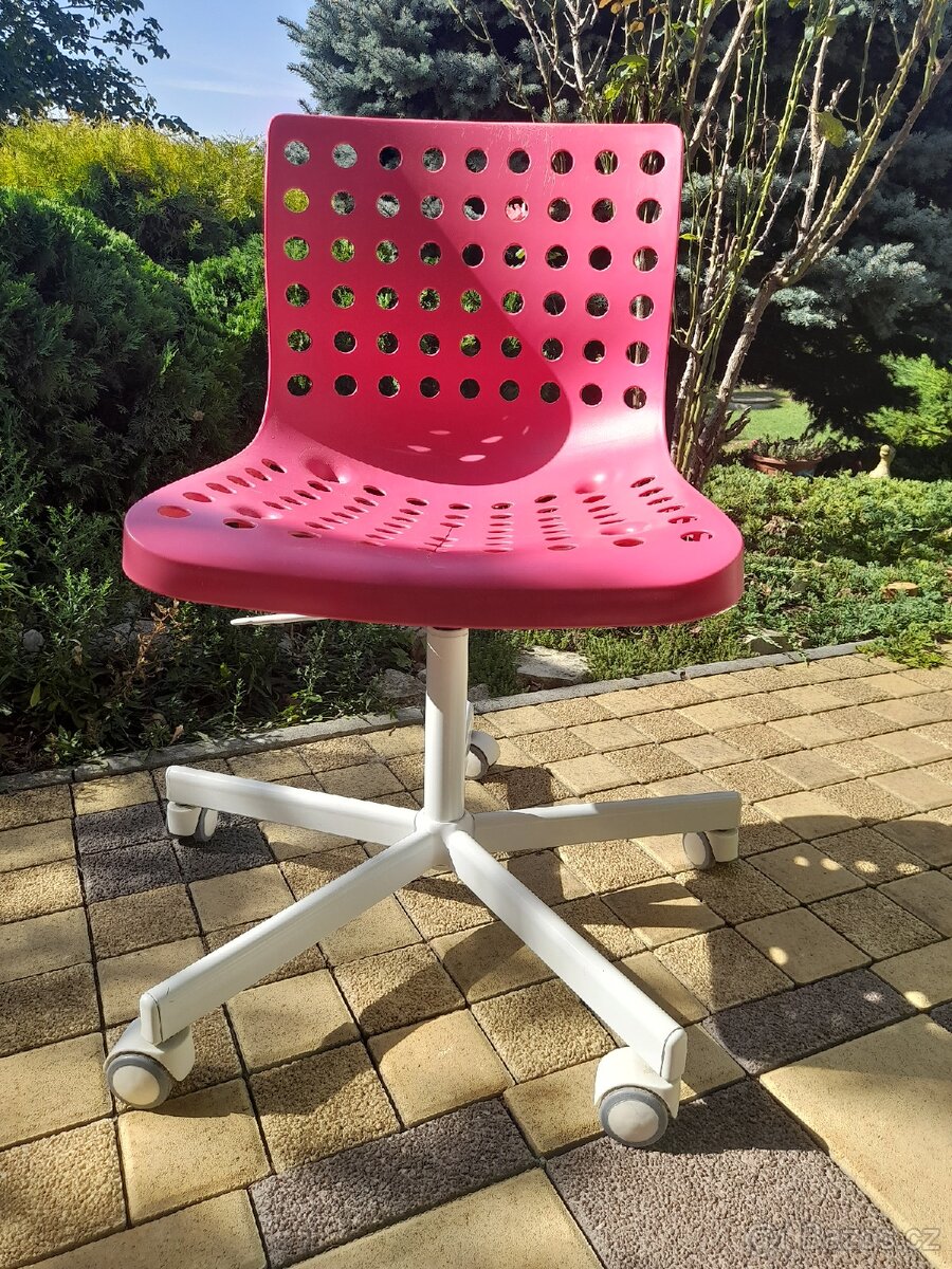 Židle otočná k psacím stolu