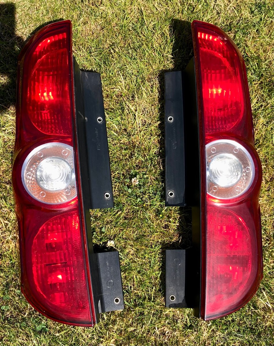 Světla na Fiat Doblo Maxi