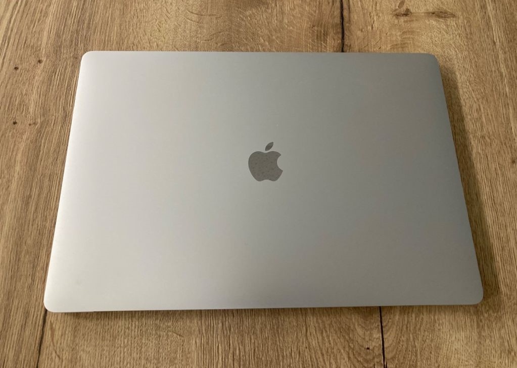 Apple MacBook Pro 16" 2019 Touchbar
