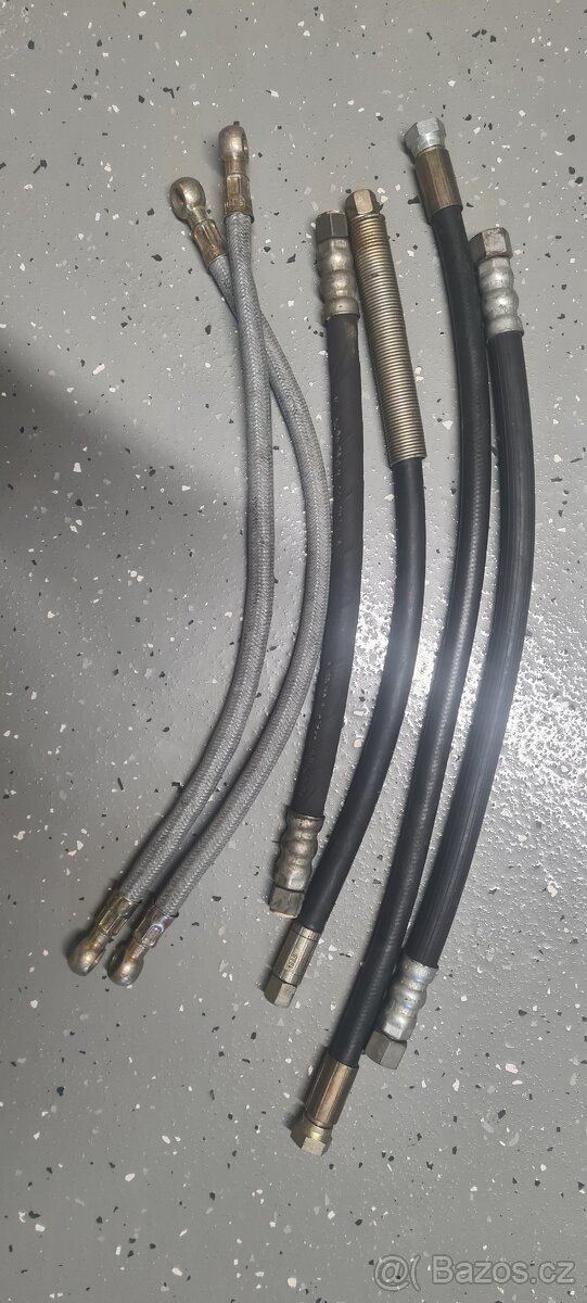 Hadice naftové a hydraulické