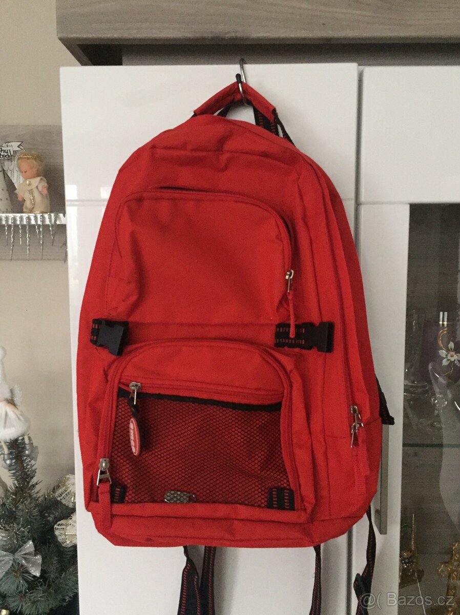 BATOH -ČERVENÝ - EMCO -