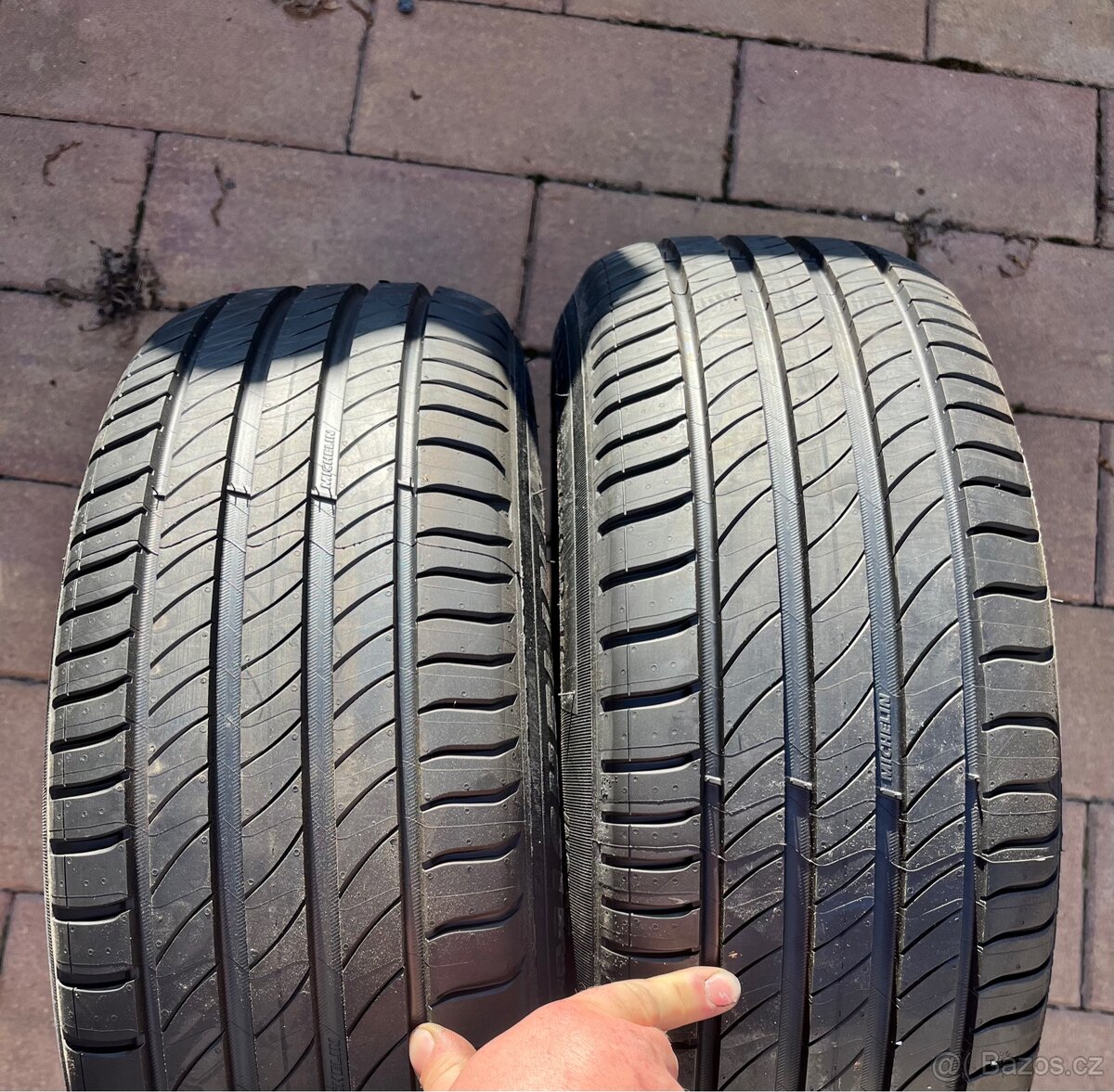 Pneu 215/60R16