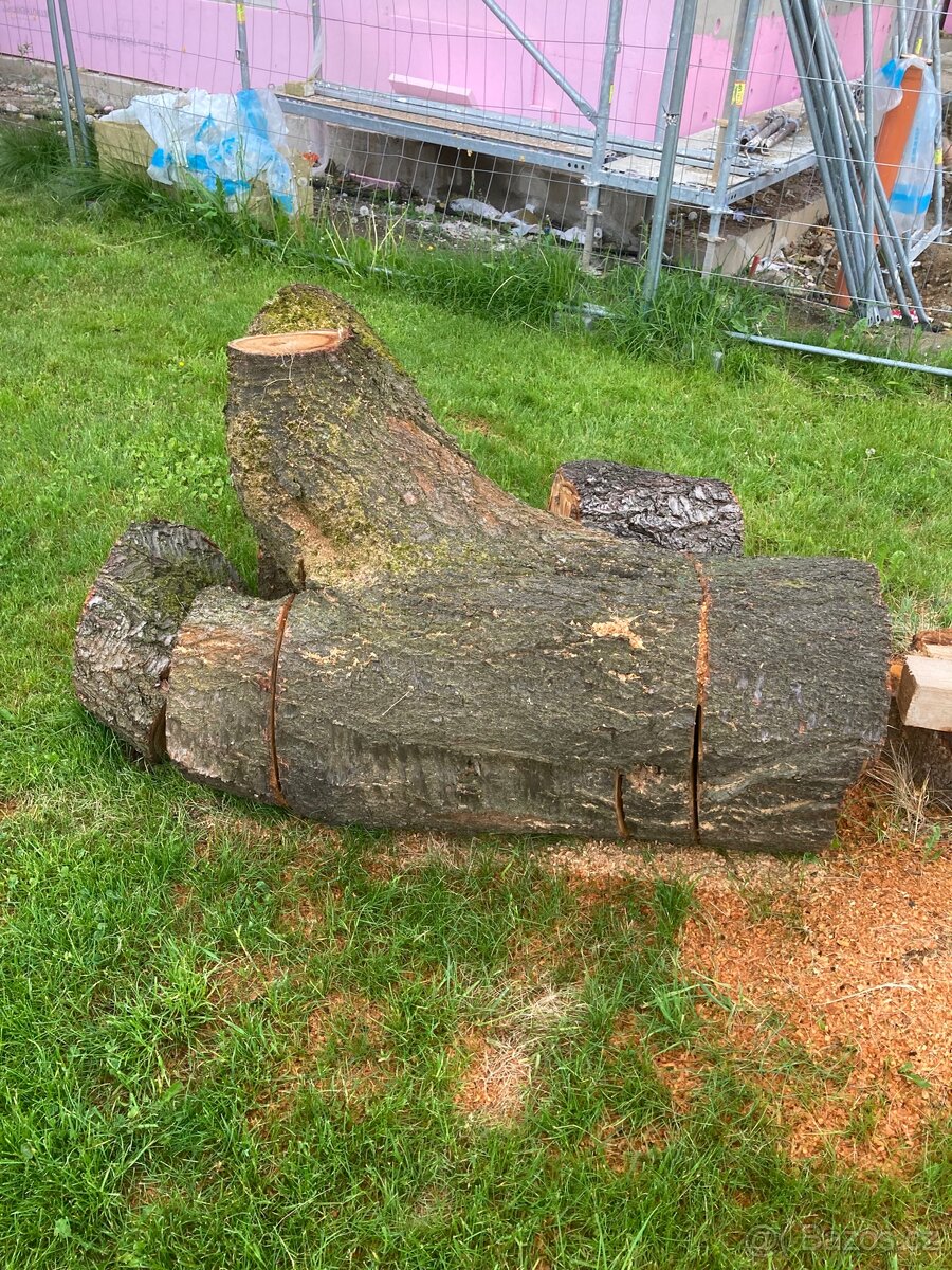 Dřevo na uzení