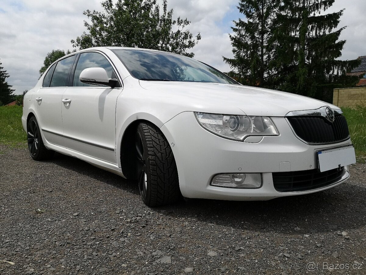 ŠKODA SUPERB 2.0TDi 125KW DSG SERVIS VÝBAVA