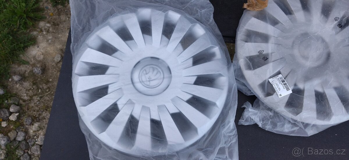 Kryt kola škoda Octavia 3