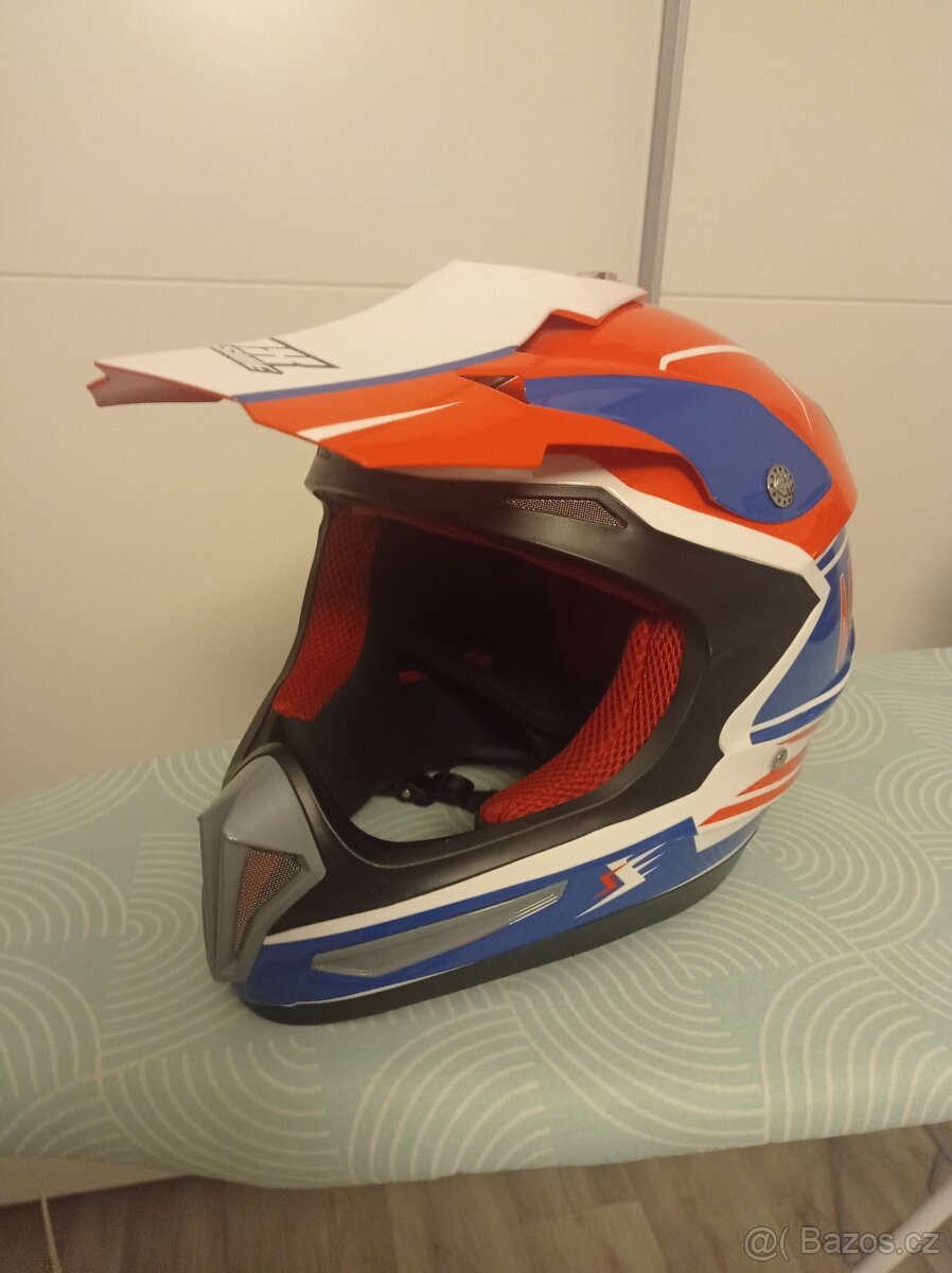 Enduro helma