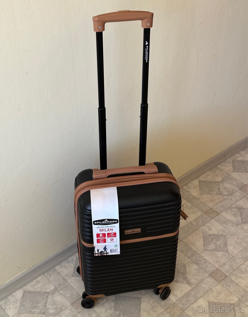 Cestovní kufr 30l