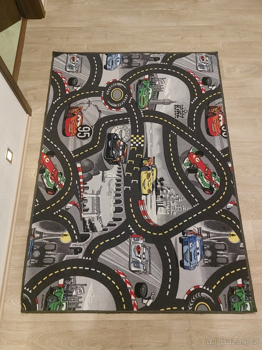 Dětský koberec Cars Mc Queen