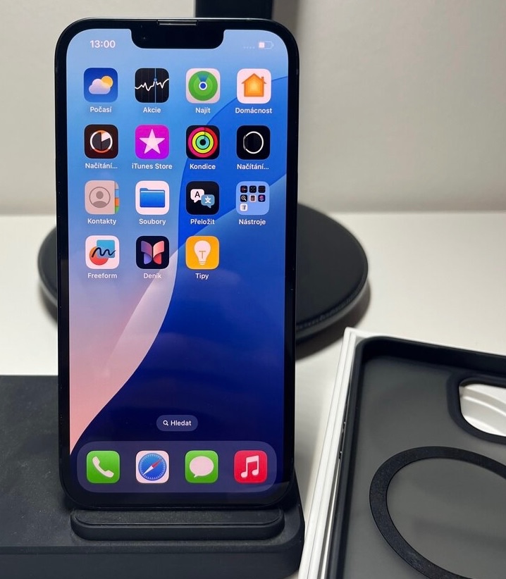 iPhone 14 128 gb, black, stav jako nový; záruka Čr