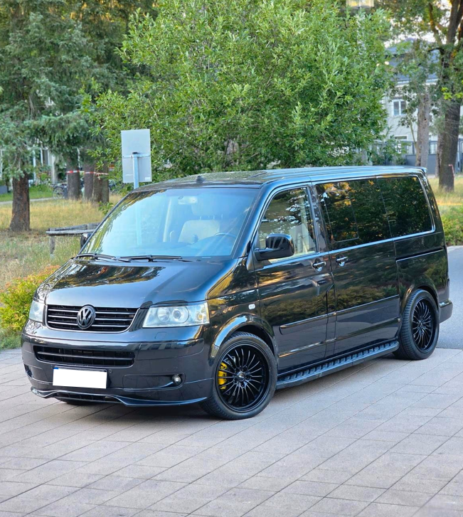 Volkswagen Multivan T5 Highline 2,5TDI/128kw - najeto 233tis