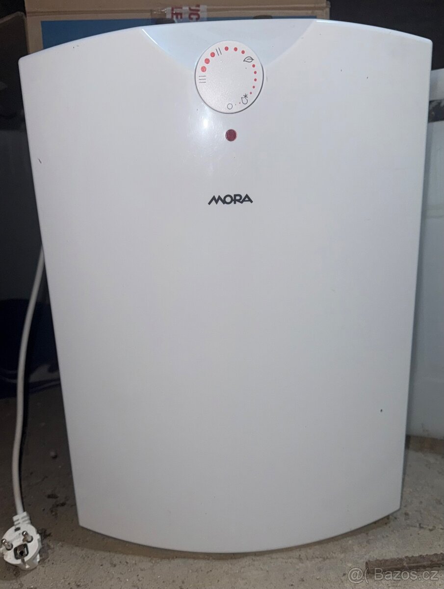 Elektrický ohřívač vody