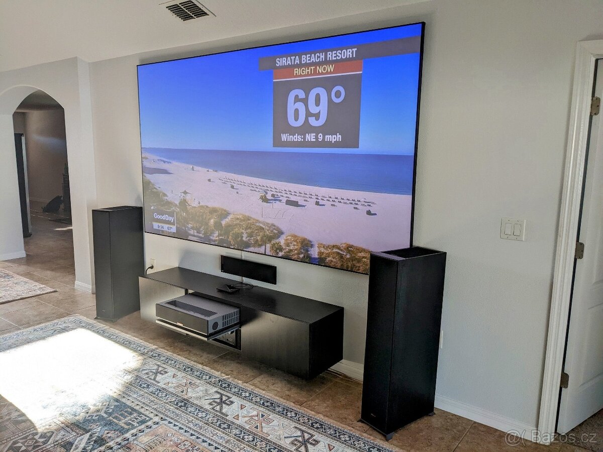 Ultra Short Throw 4K Laser Projector