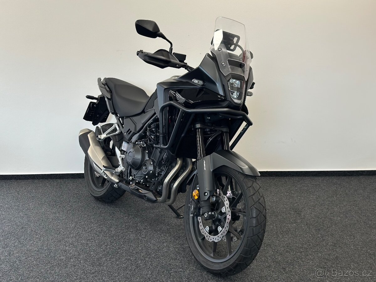 Honda NX 500 2025