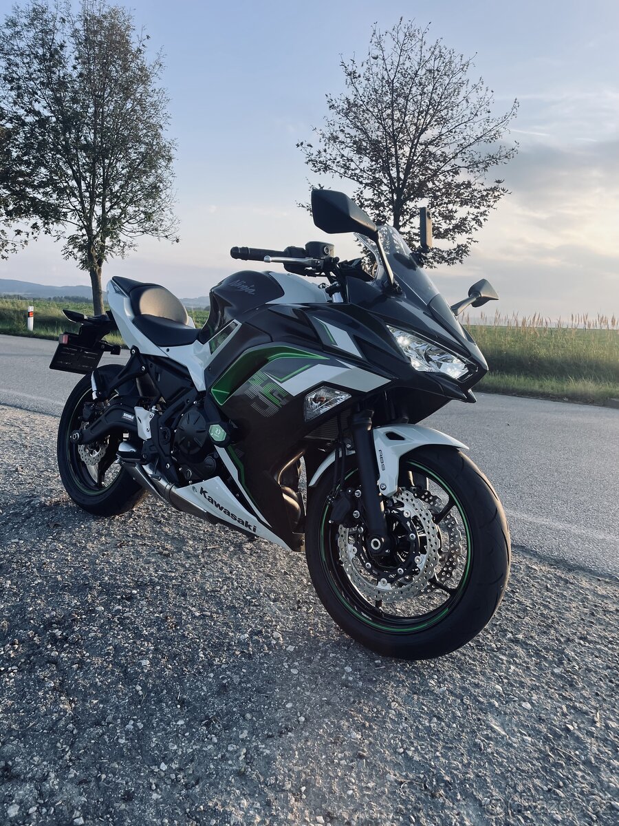 KAWASAKI NINJA 650