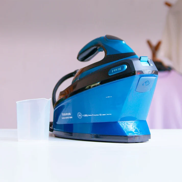 Žehlička , parní generátor Taurus Perfect 2800, nepoužívaný