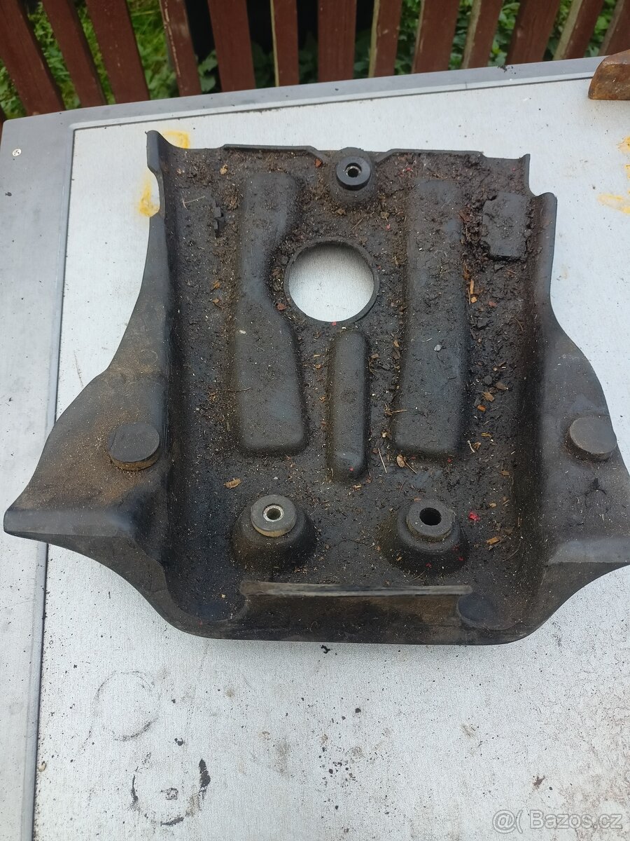 Yamaha DT 125 lc lc2 kryt pod motor