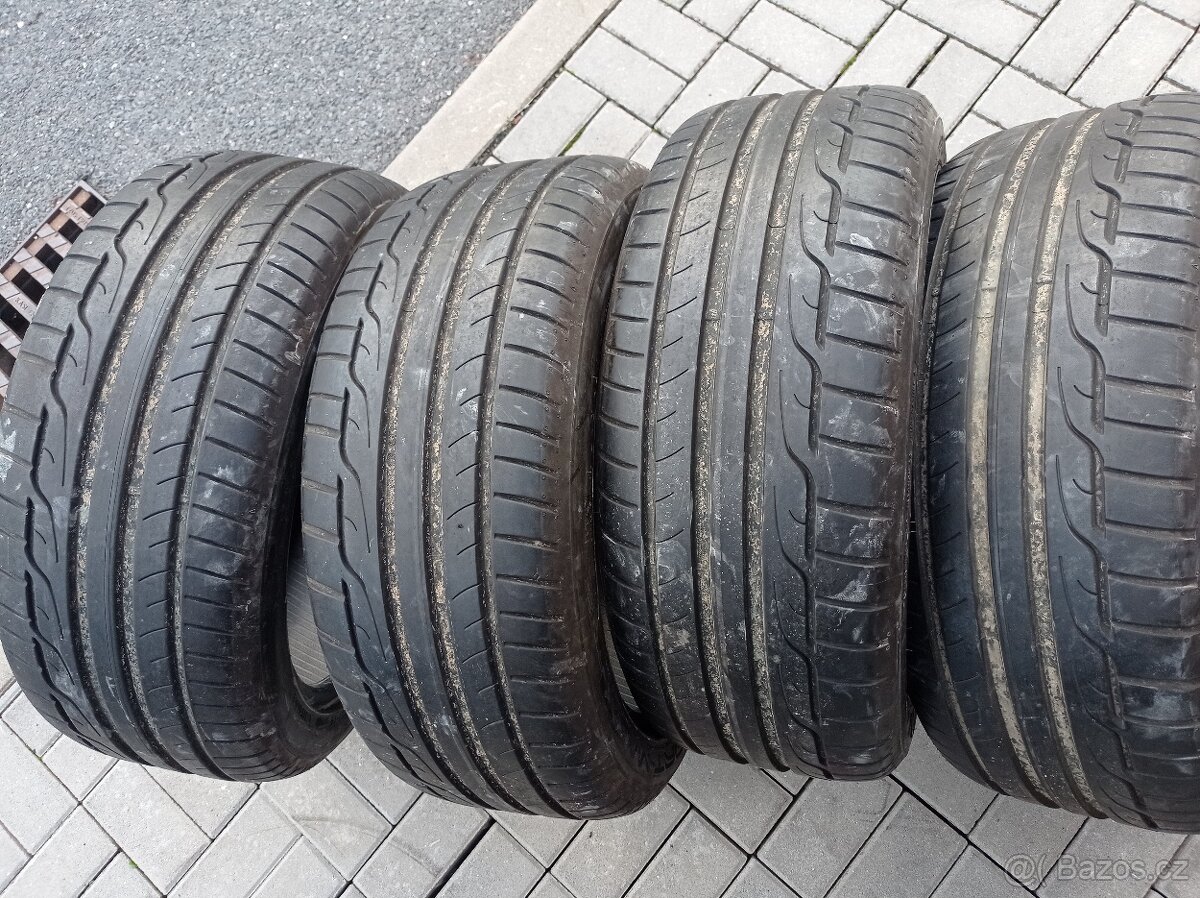 Letní DUNLOP 245/45/19, 102v zánovní sada pneu