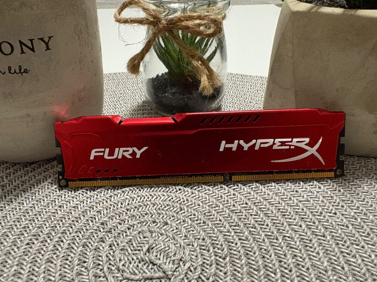 KINGSTON 8GB DDR3-1866MHz HyperX Fury Red HX318C10FR/8