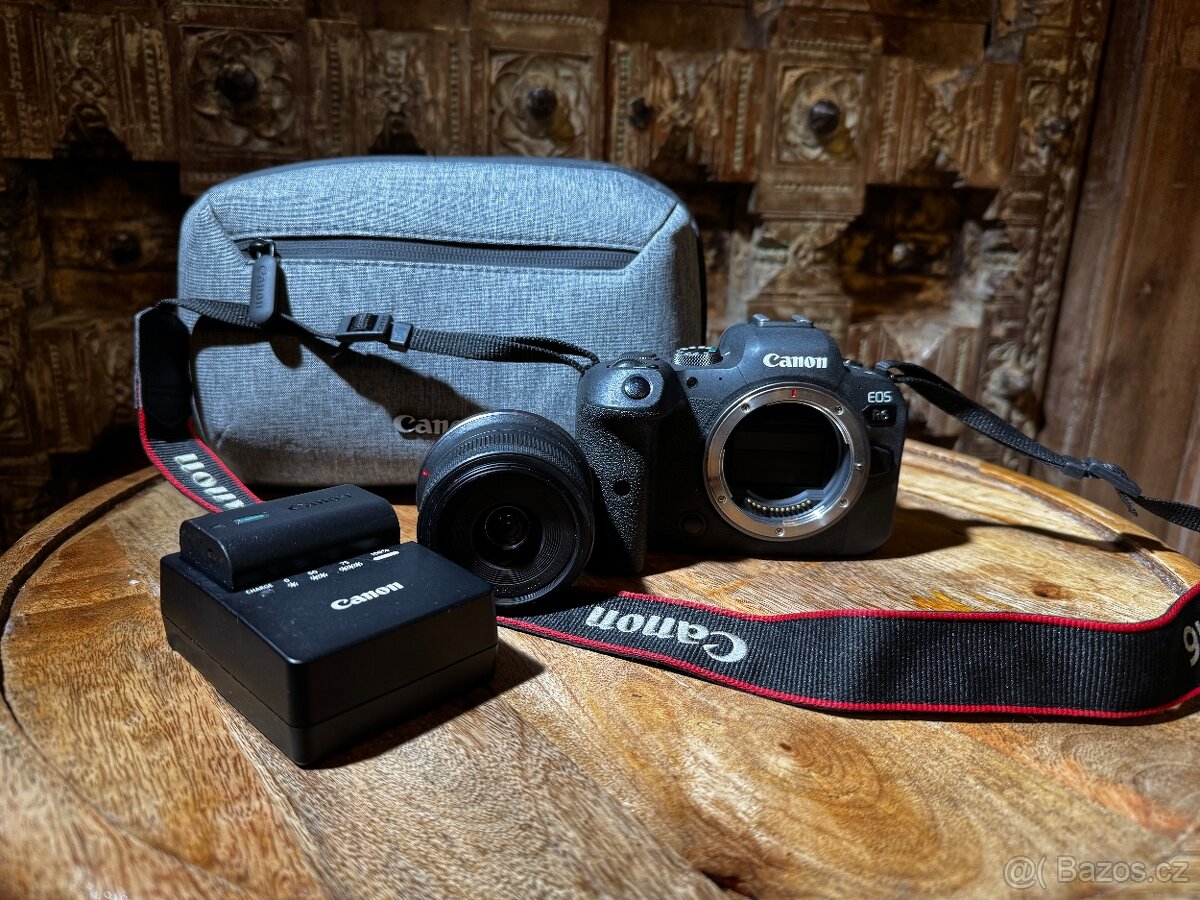 Canon EOS R6 s objektivom Canon 18-45mm