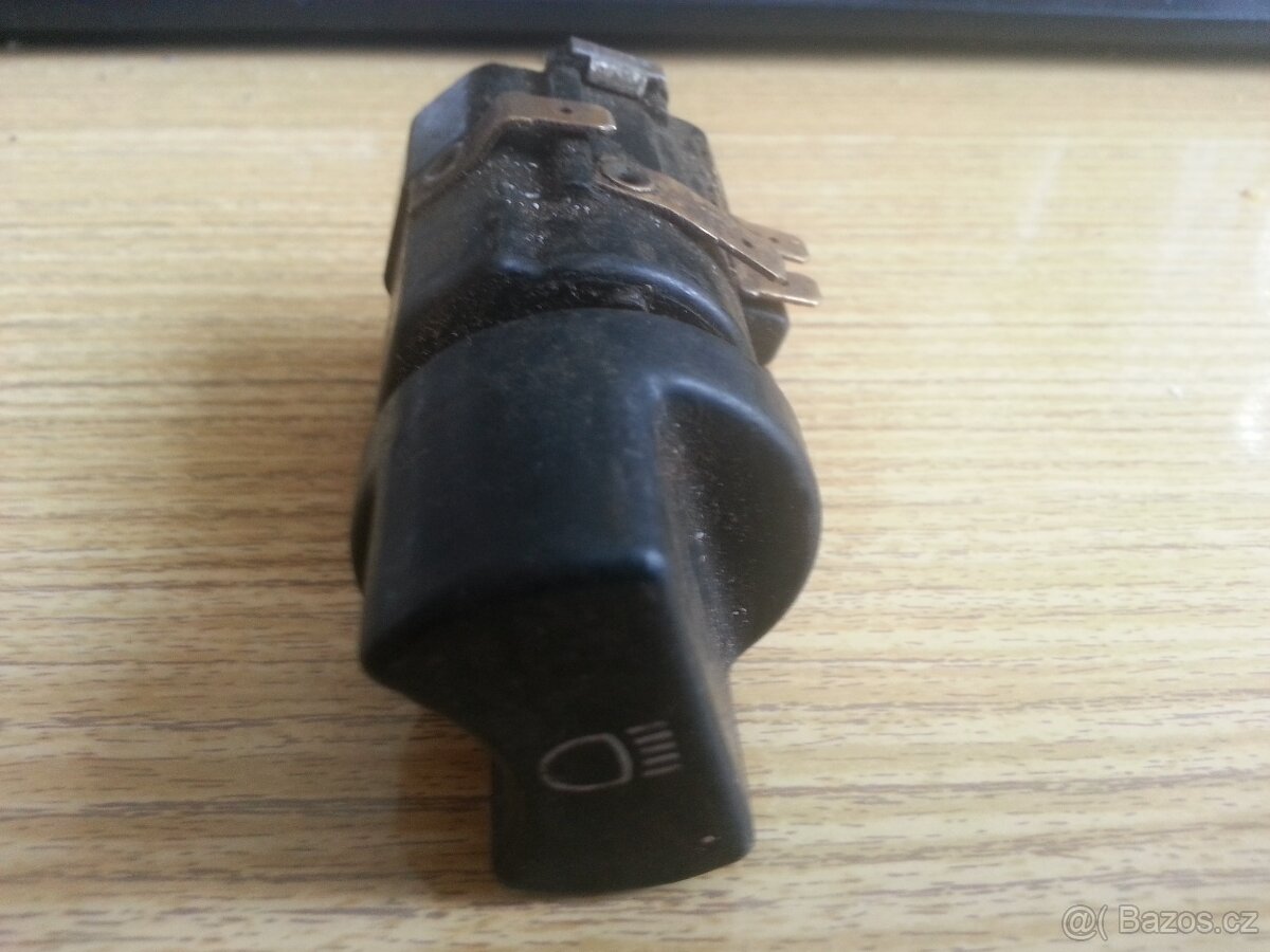 Zadní spoiler a pár dílů na Škoda 120l, 120ls, 120gls, 125l,