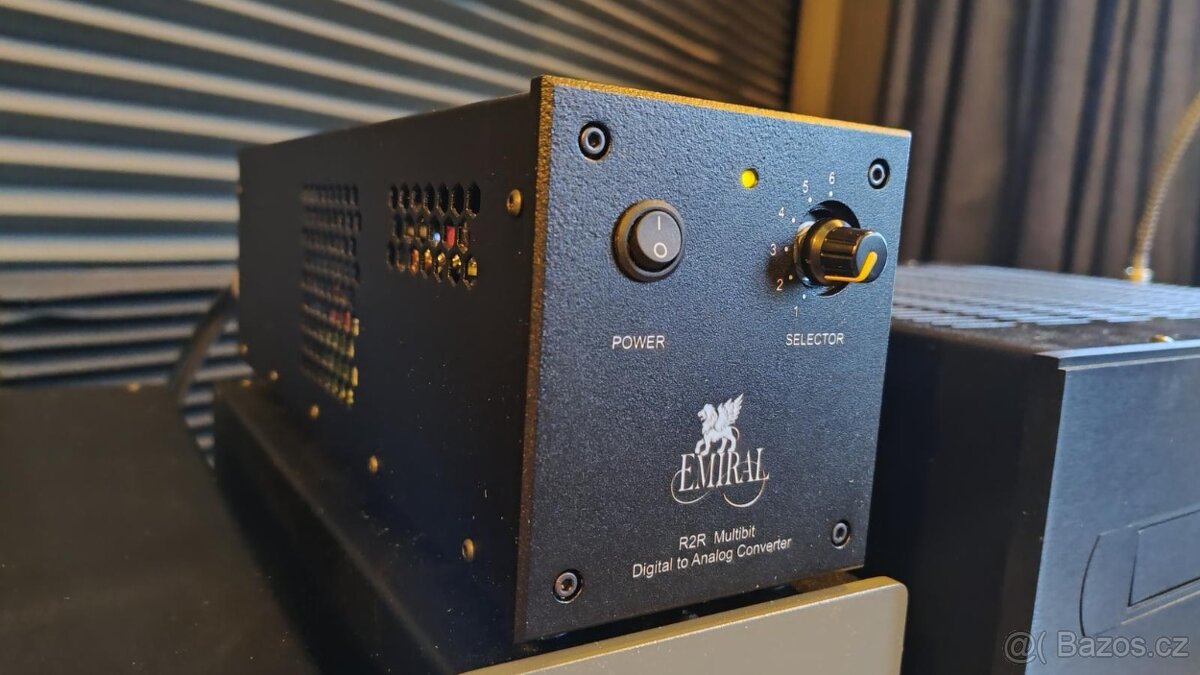 EMIRAL AUDIO ( Audio Lot ) R2R BB1700 TUBE D/A převodník lam
