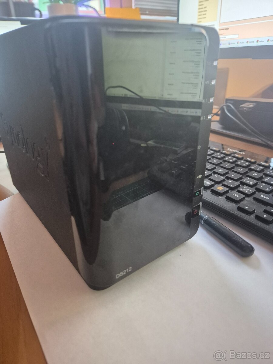Synology DS212