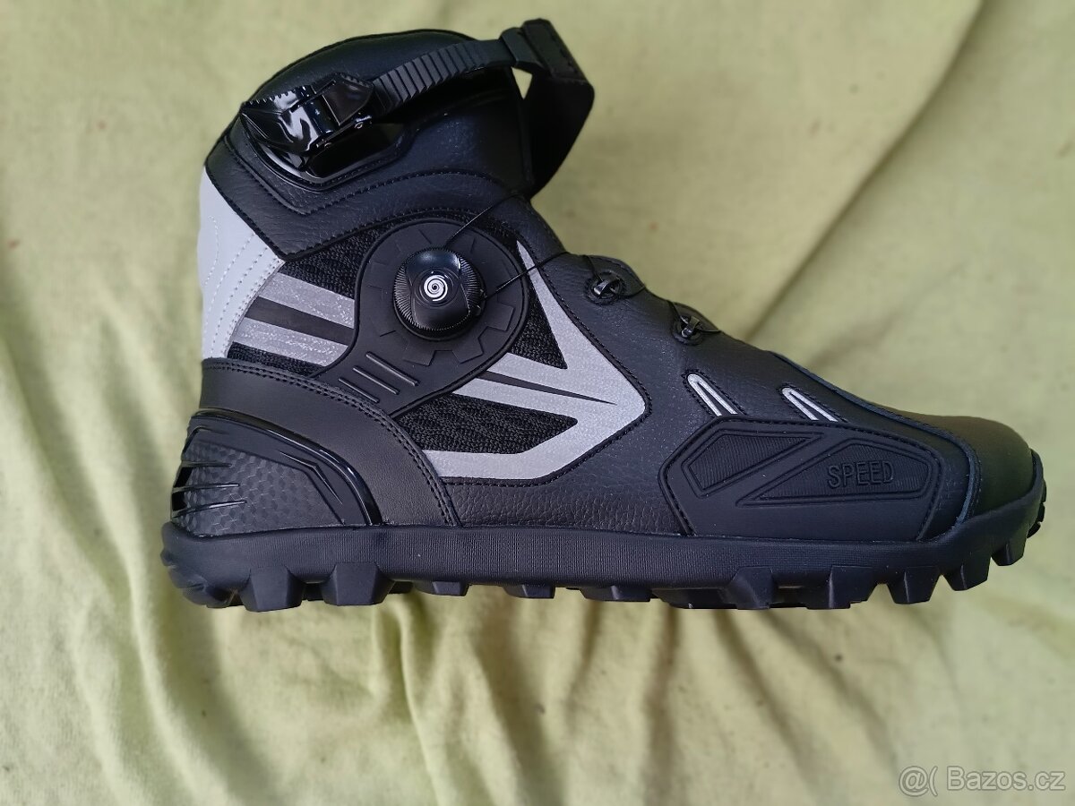 Moto bota vel.45