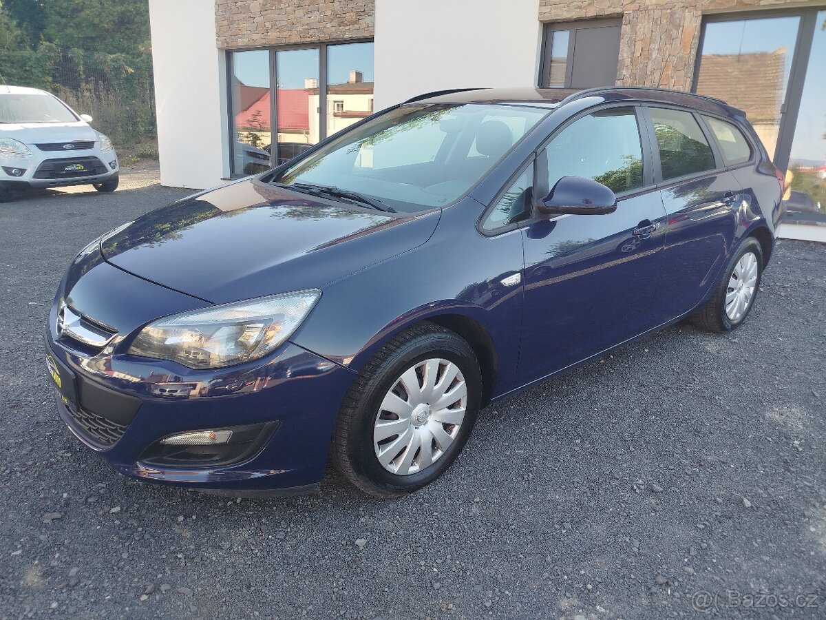 Opel Astra kombi 1.6i 85 kW, r.v. 4/2014, najeto 184.484 km