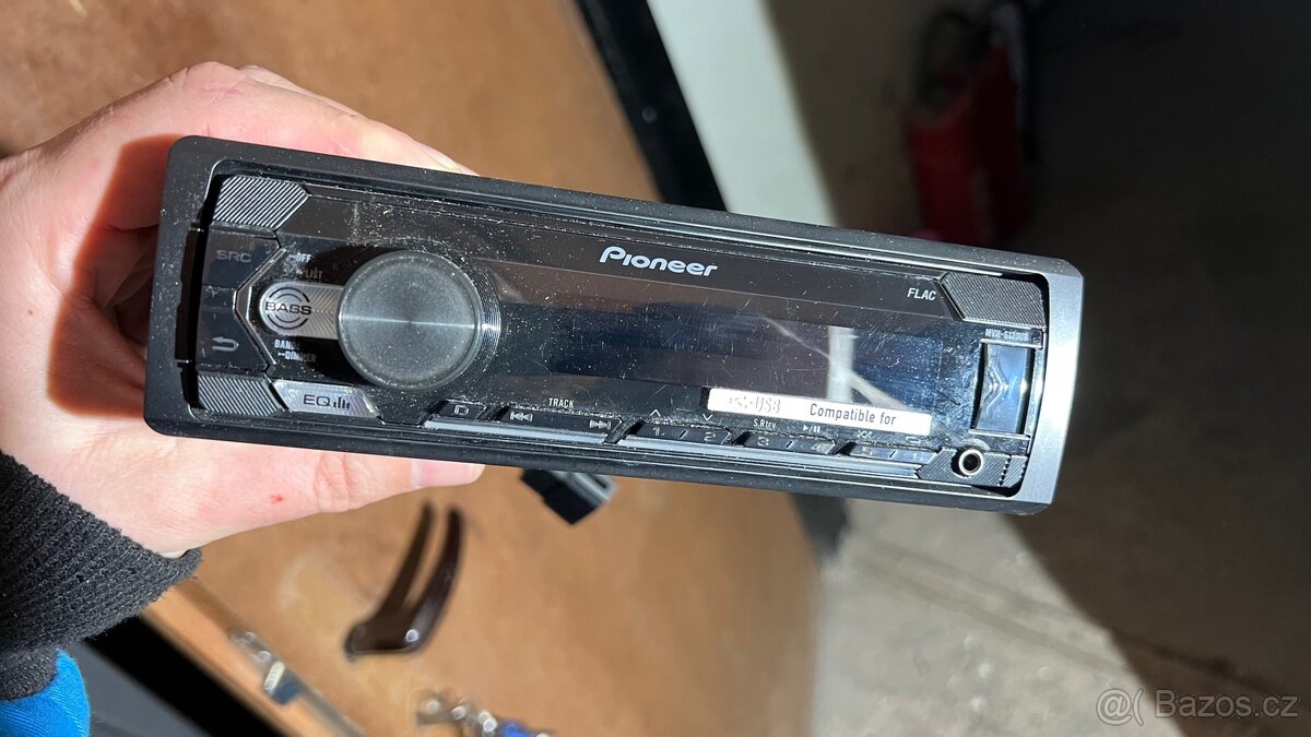 Radio pioneer mvh-s120ub