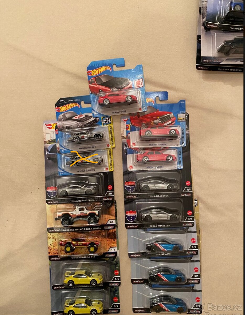 Hot wheels - premium, mainy, mercedes apod.