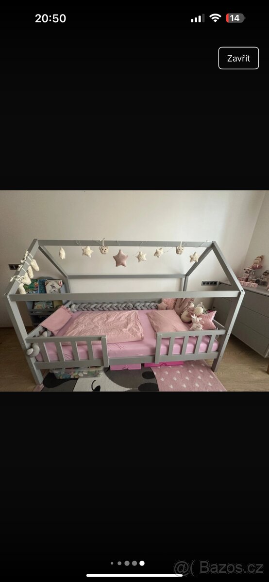 Krásná dětská domečková postel v bílé barvě