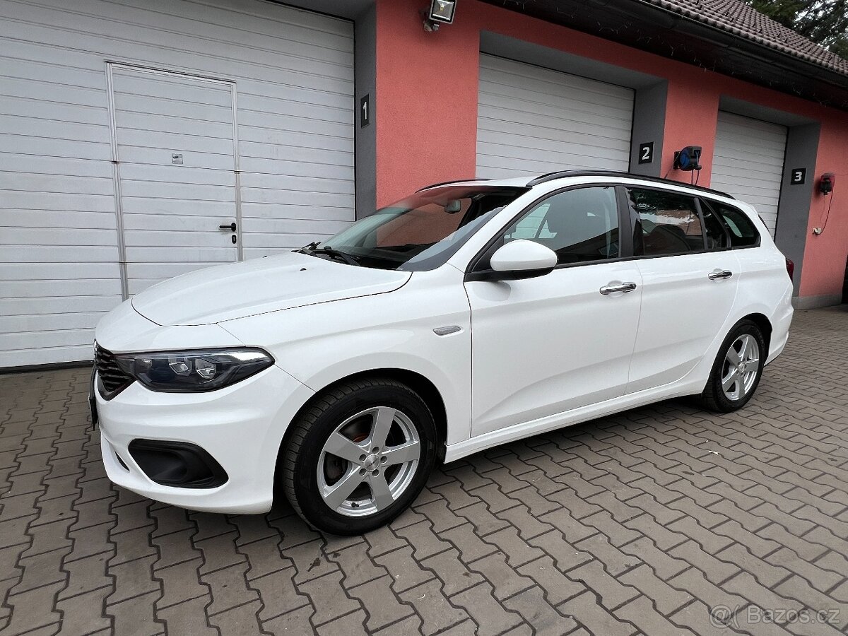 Fiat Tipo 1.6 Lounge 81kW (ODPOČET DPH)