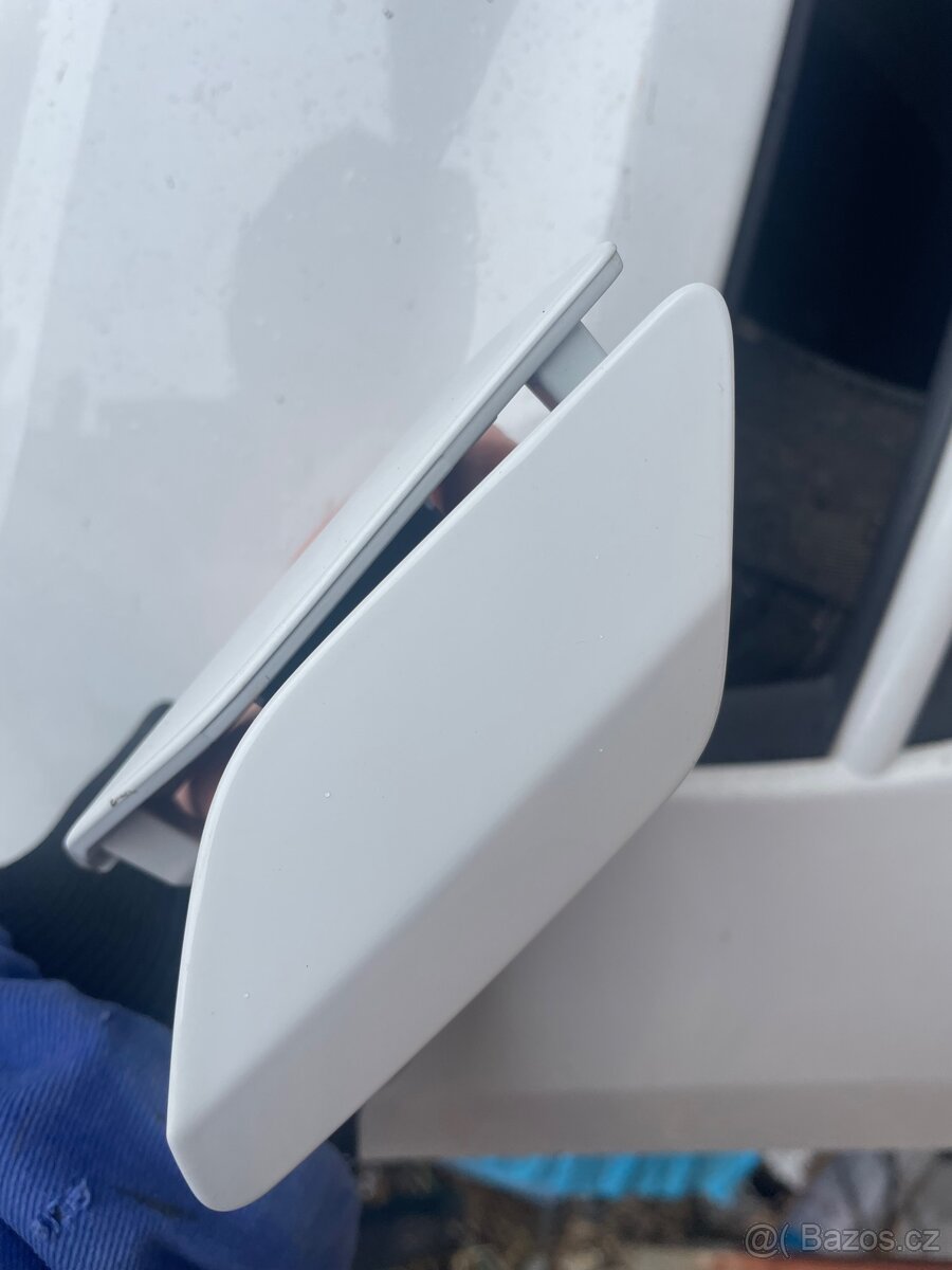 Krytky ostřikovačů GOLF 7
