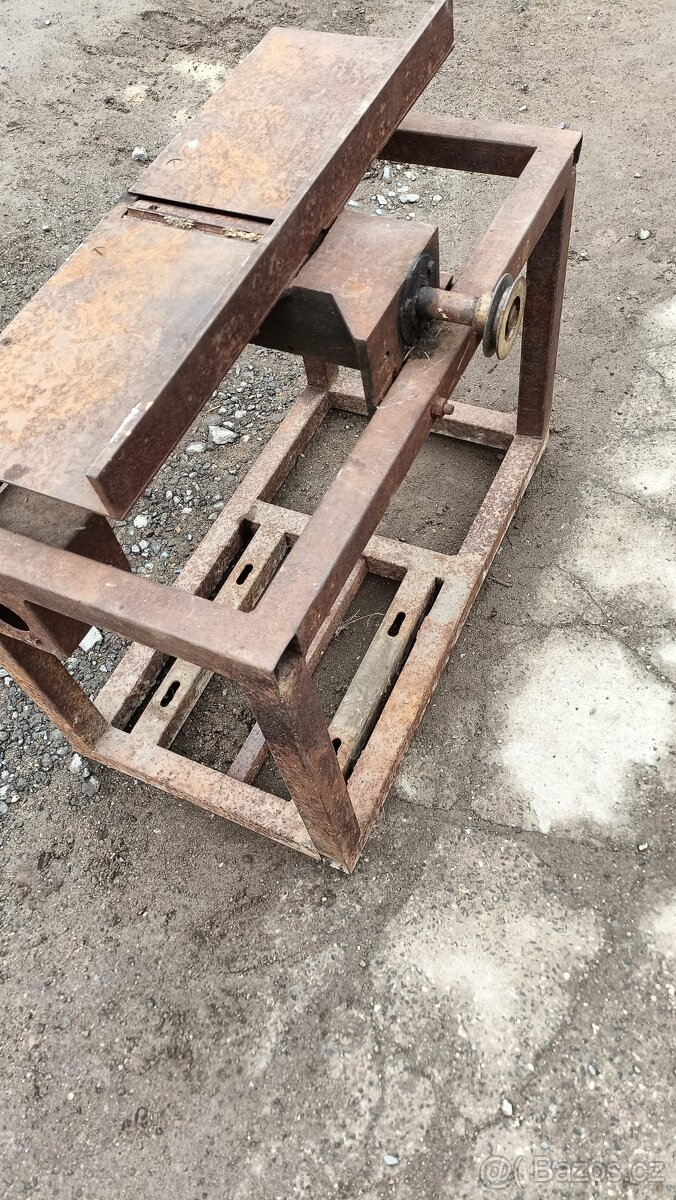 Prodám Hoblovku bez motorů
