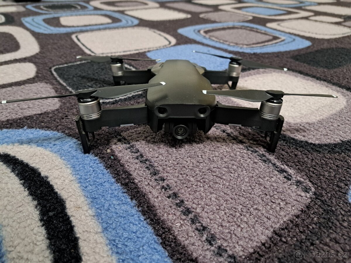 Dron DJI Mavic Air Fly More Combo