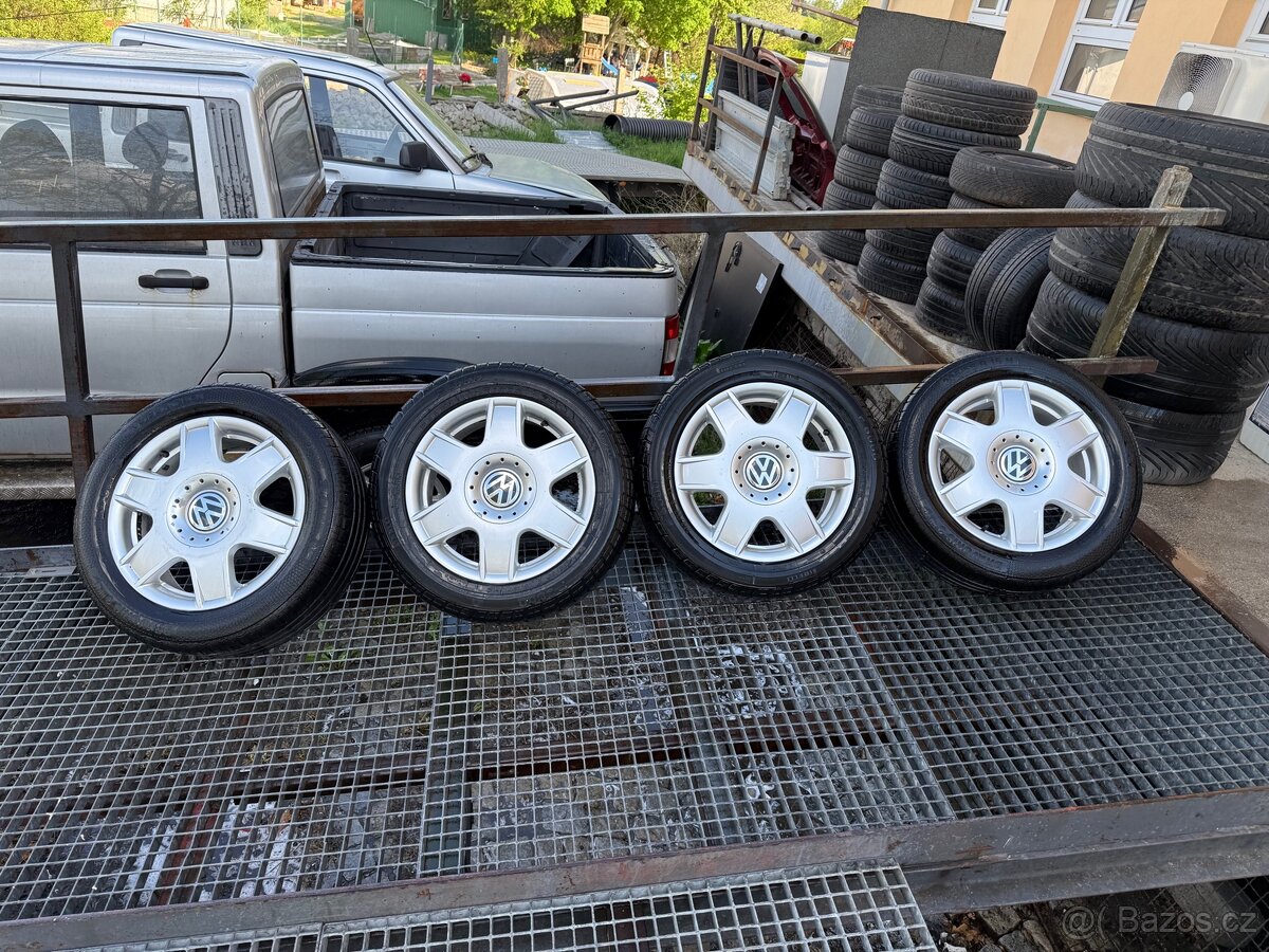 ALU KOLA VOLKSWAGEN R16 5X100 6.5J ET42 STŘED 57.1 MM