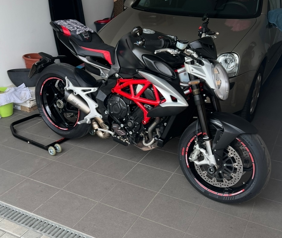 MV Agusta Brutale 800 r.v.2017