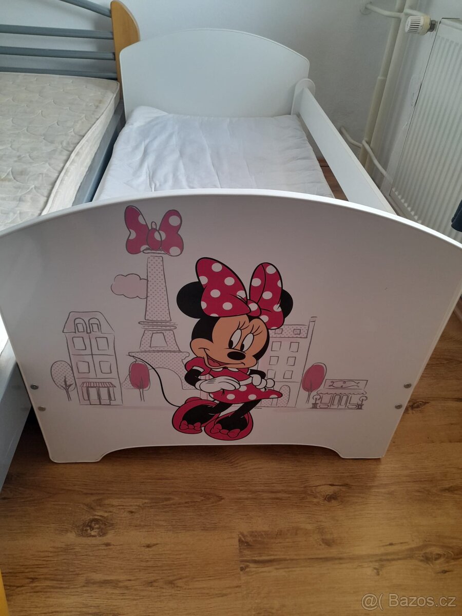 Dětská postýlka s myškou Minnie