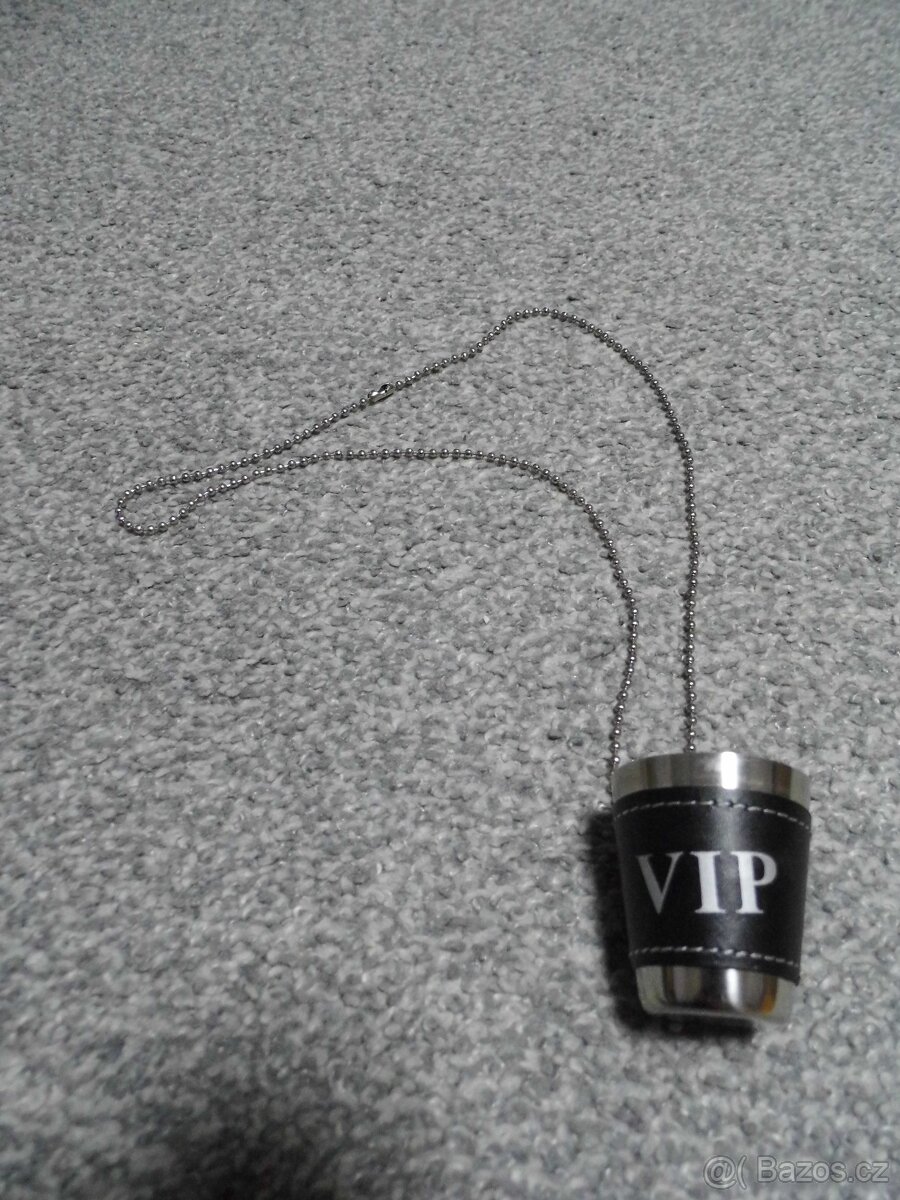 Panák na krk VIP