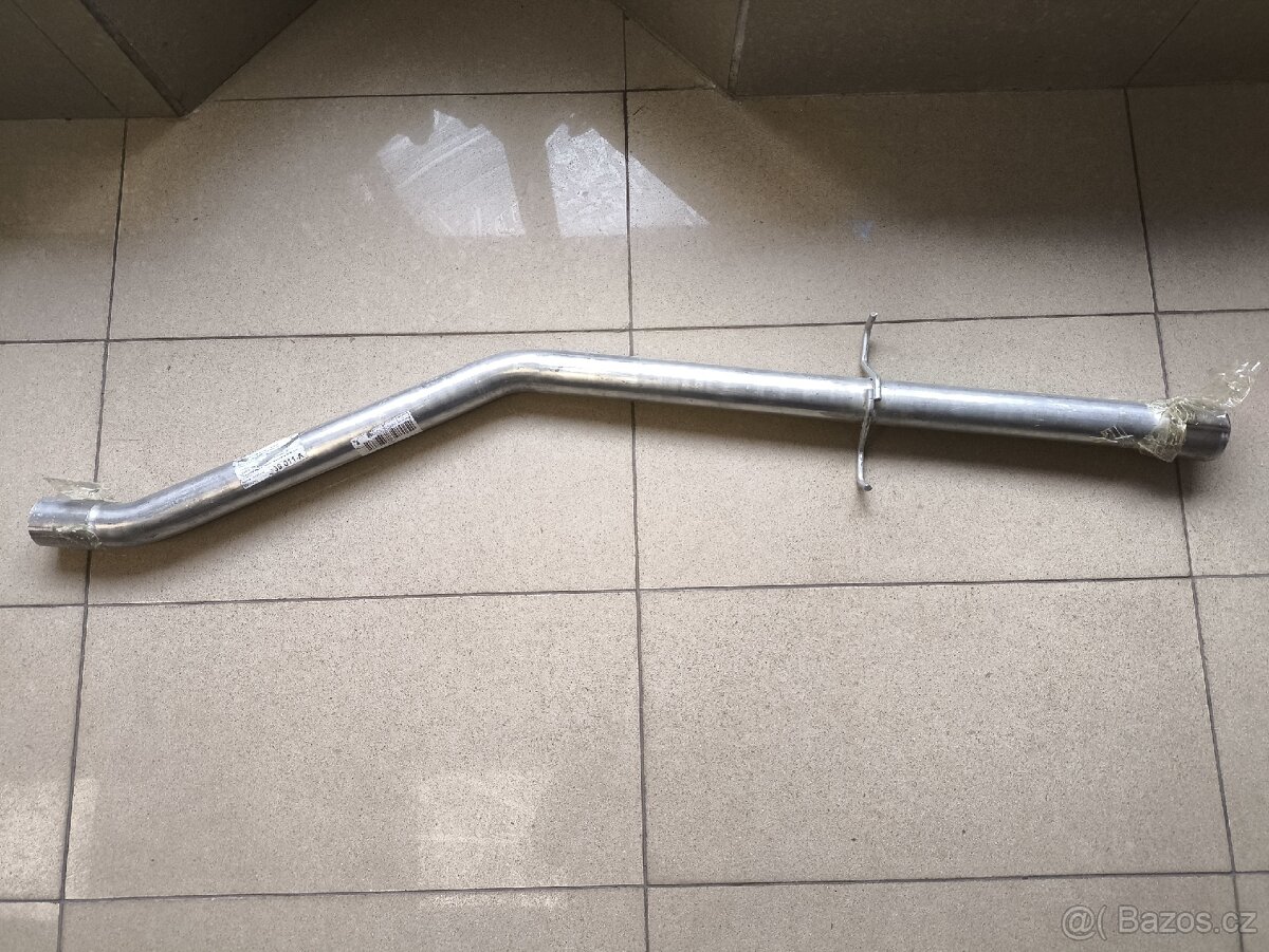 Střední trubka výfuku IZAWIT - Volvo V70, V50, S70