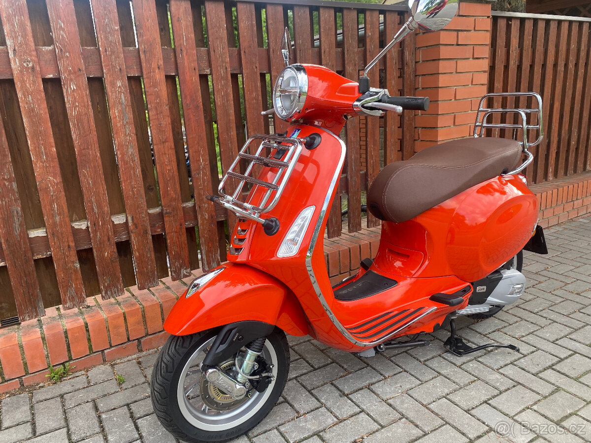 Vespa Primavera 125 3V ABS (2022 orange)