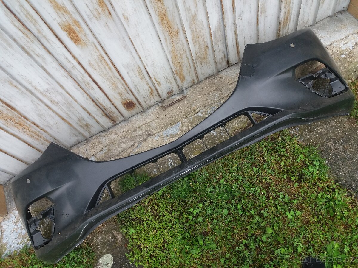 PŘEDNÍ NÁRAZNÍK MAZDA 3