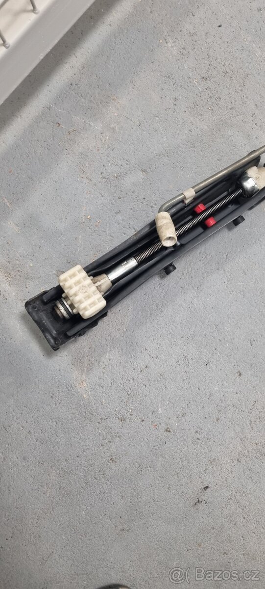 Autopríslušenstvo k e61