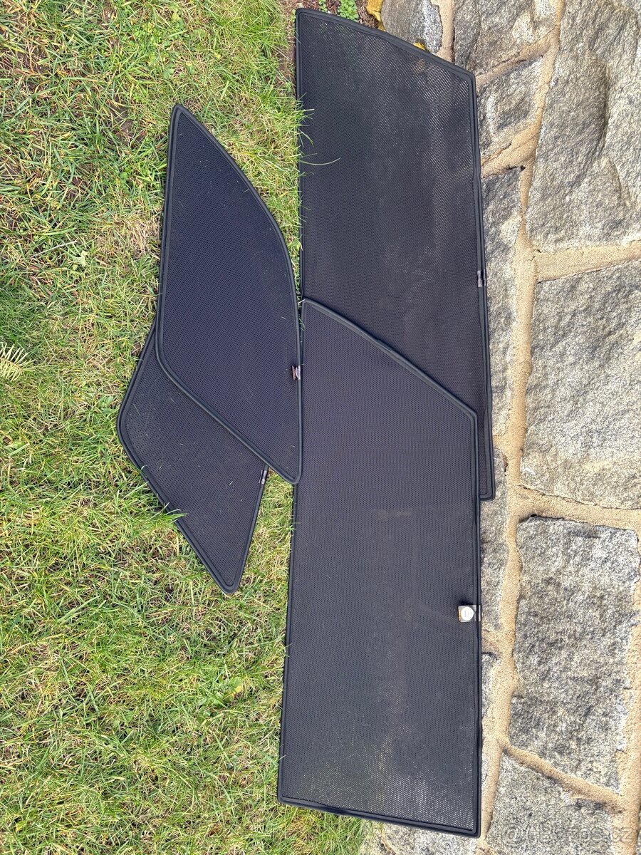 Sluneční clony Toyota Avensis t25 2003-2008