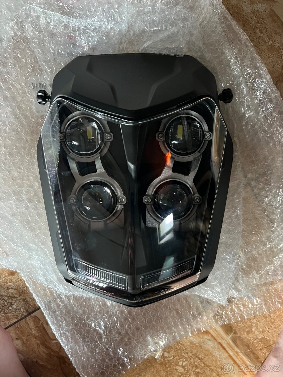 Přední světlo Yamaha Tenere 700